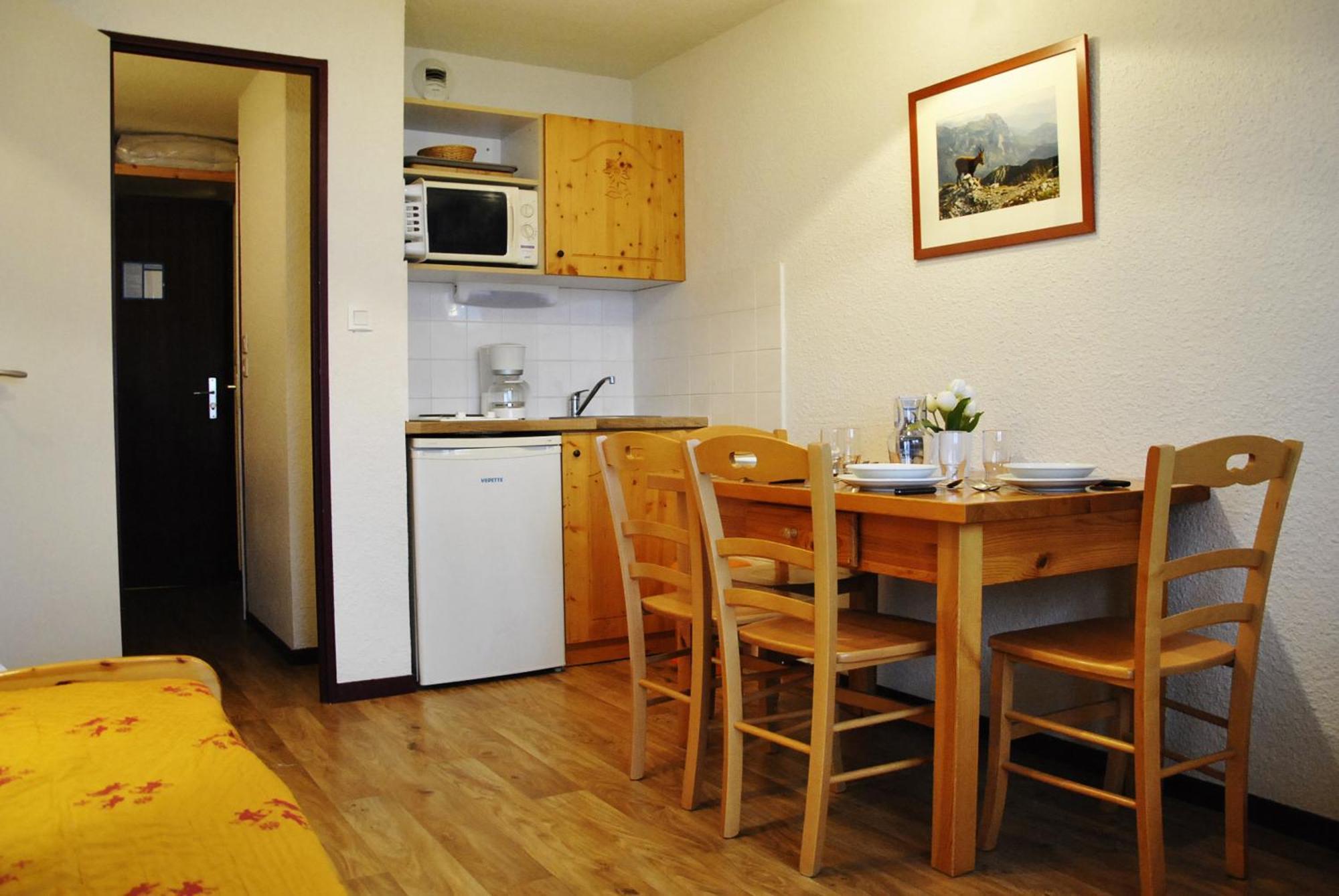 La Berangere Aparthotel Шамрус Стая снимка