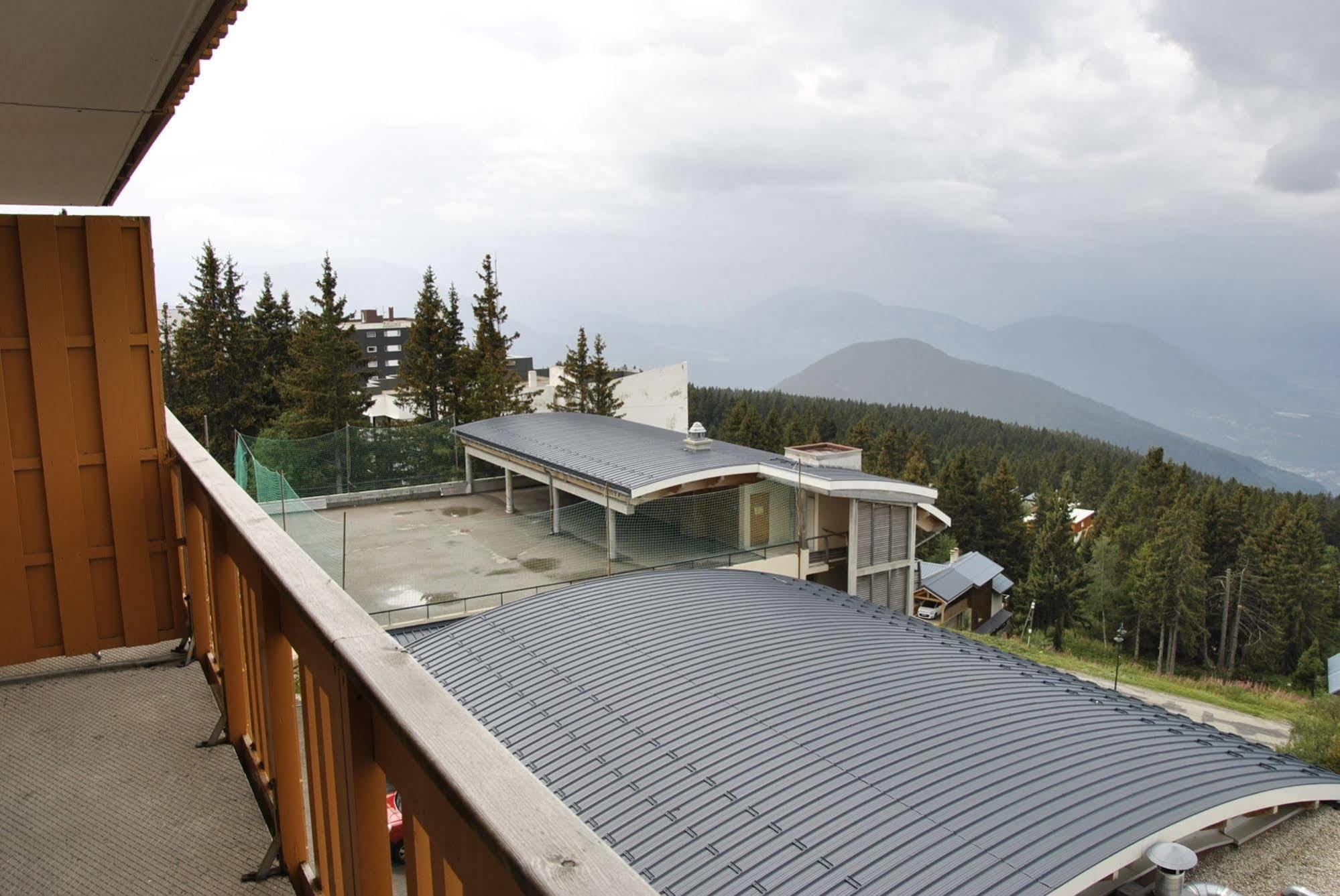La Berangere Aparthotel Шамрус Екстериор снимка